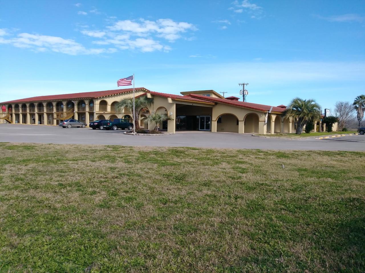 Days Inn By Wyndham San Antonio Lytle Exterior foto